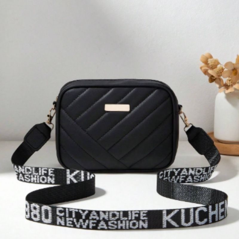 Black Leather Handbag for Girls & Women | Stylish Shoulder & Crossbody Bag | Daily Use & Gift - jnty.pk
